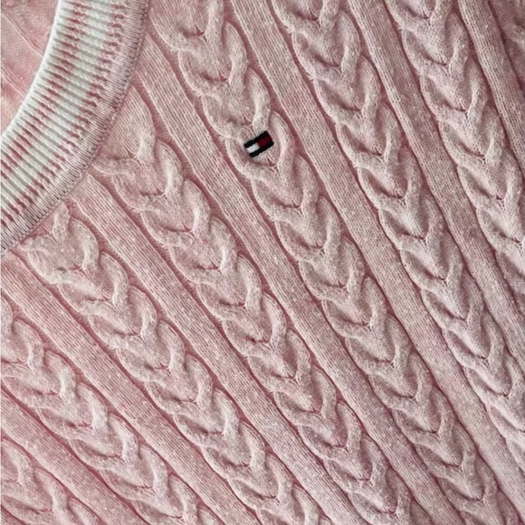Tommy Hilfiger Women’s Pink Knit Sweater - Picture 2 of 4